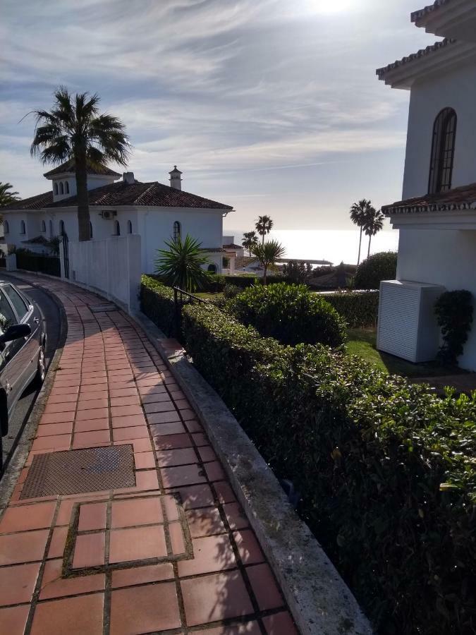 Duquesa Suites. Manilva サン・ルイス・デ・サビニリャス エクステリア 写真