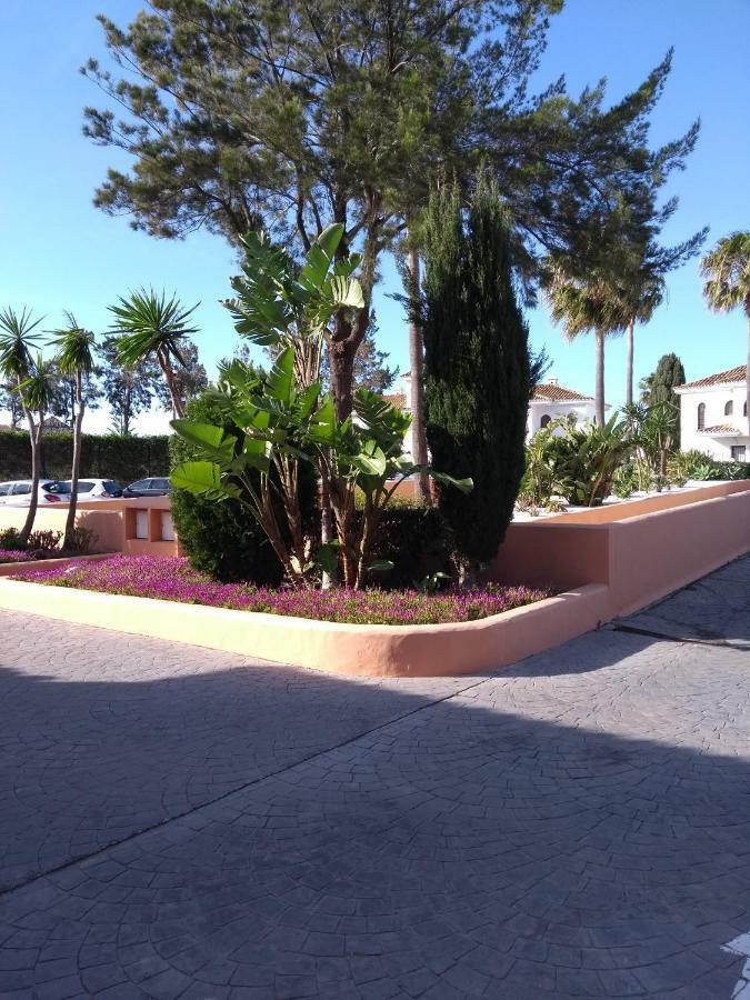 Duquesa Suites. Manilva サン・ルイス・デ・サビニリャス エクステリア 写真